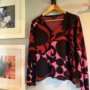 Ann Taylor Black and Pink Long Sleeve Sweater